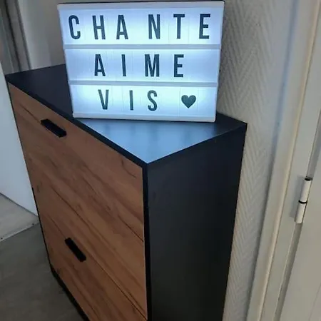 Apt Lumineux & Calme Avec Vue Unique Sur شقة *