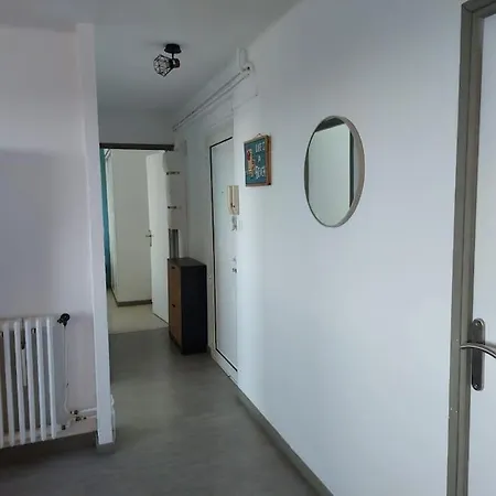 شقة Apt Lumineux & Calme Avec Vue Unique Sur *
