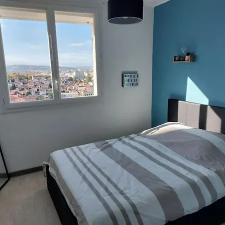 Apt Lumineux & Calme Avec Vue Unique Sur Apartamento *